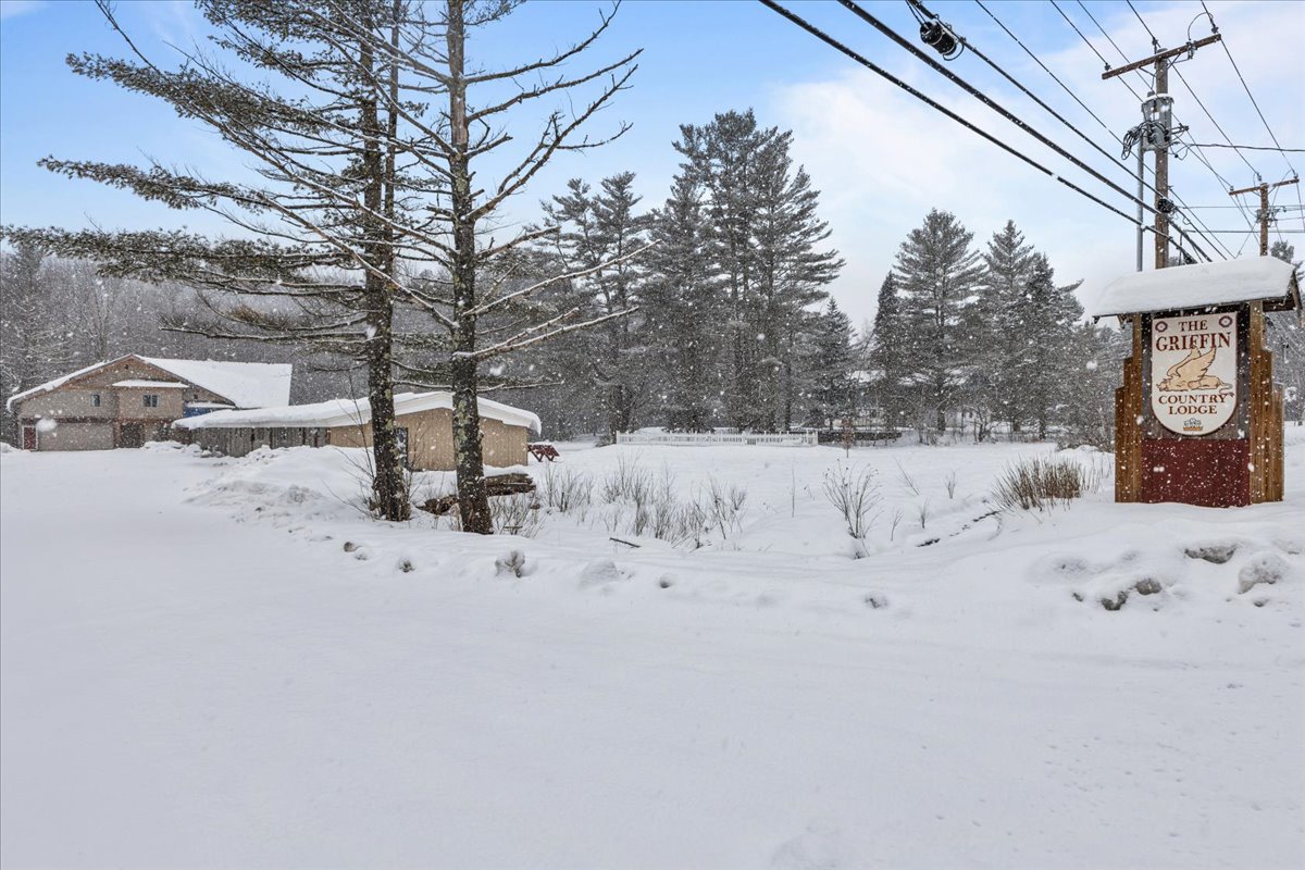 4527 MOUNTAIN RD CHALET 1, STOWE, VT, Nick Lozette, Vermont Realty