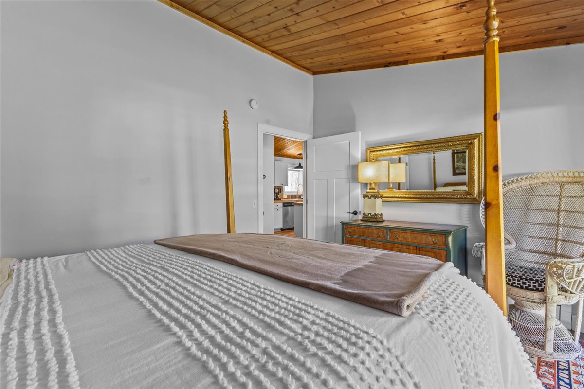 4527 MOUNTAIN RD CHALET 3, STOWE, VT, Nick Lozette, Vermont Realty